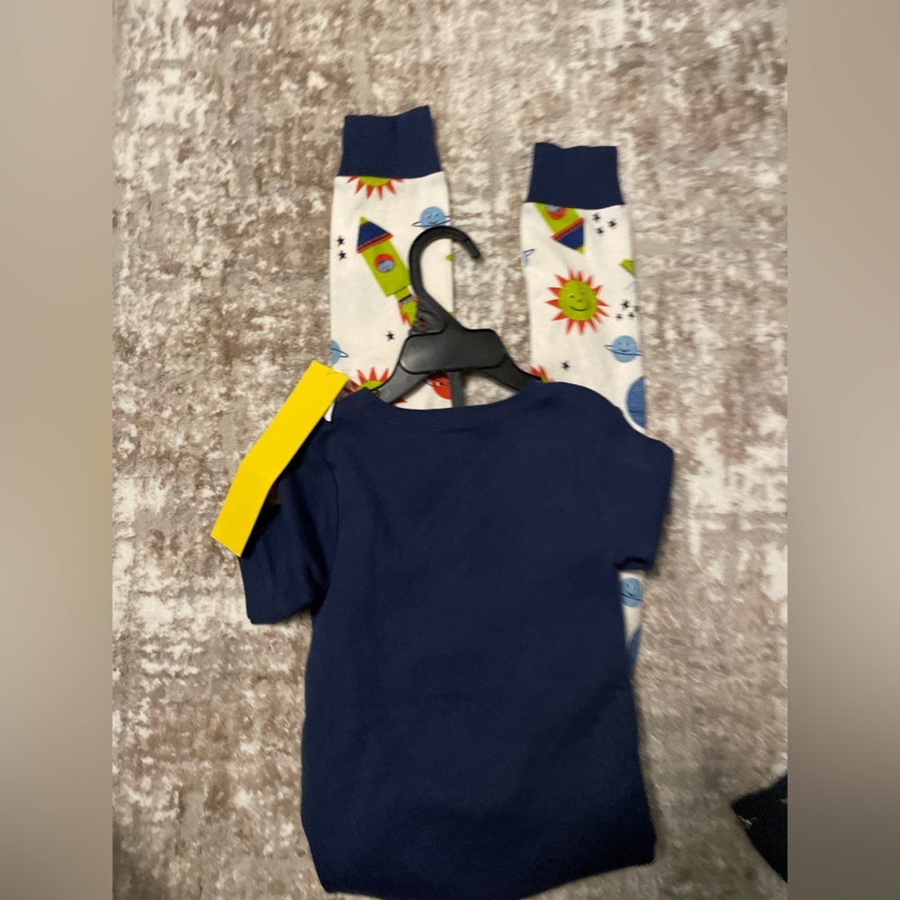 Old Navy Navy Blue Pajama Set with Space Graphics size 6-NWT - Picture 3 of 3